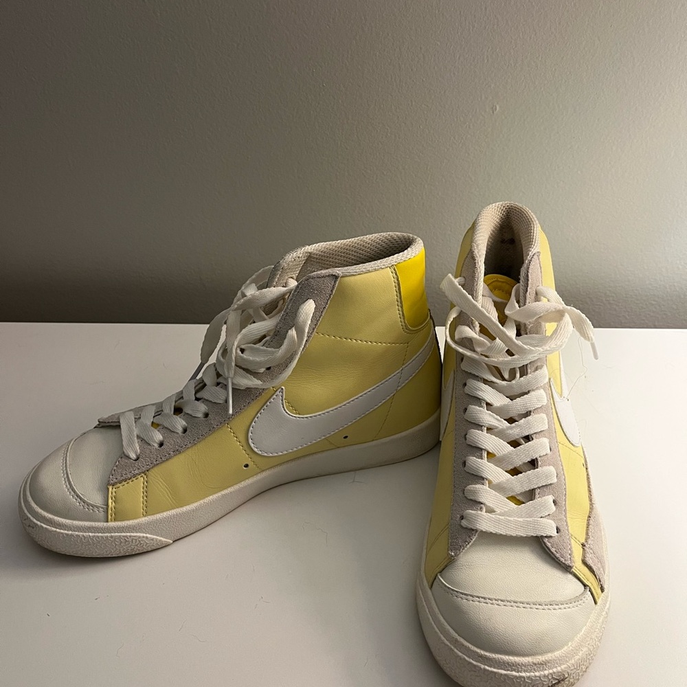 Nike blazers yellow